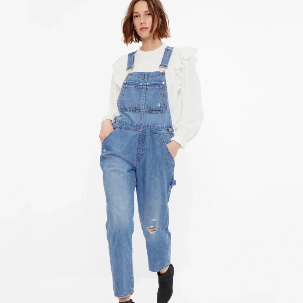 NWOT! GAP Slouchy Overalls with Washwell - Size Medium Petite